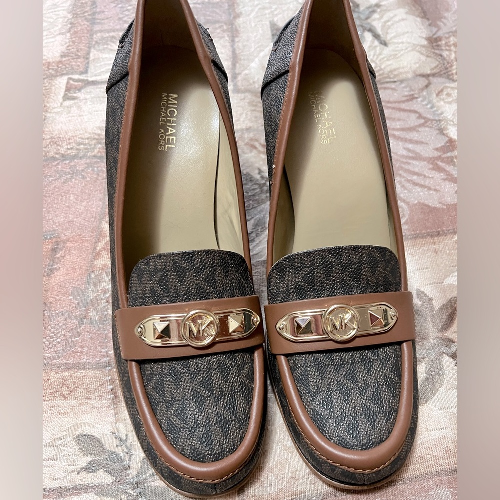 Michael Kors monogrammed heeled shoes, size 8 1/2